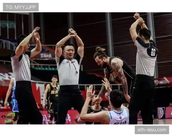 干扰球国际规则差异：FIBA与NBA判定标准有何不同？
